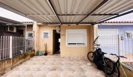 Casa à venda na Restinga, Porto Alegre-RS: 2 quartos, sala, banheiro, garagem e 48m² de área. Imperdível oportunidade!
