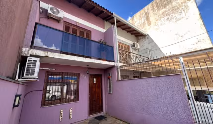 Imperdível Casa à Venda em Porto Alegre-RS, no Bairro Hípica: 3 quartos, 1 sala, 3 banheiros, 2 vagas, 93,78 m².