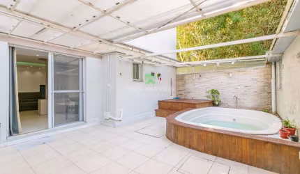 Apartamento à venda, Vila Nova: 2 quartos, Pátio, 1 sala, 1 banheiro, 1 vaga, 95,70 m² de área.