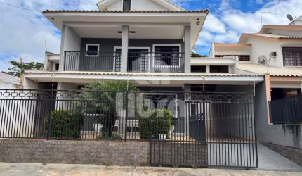 Sobrado de Lazer no Porto São José/PR