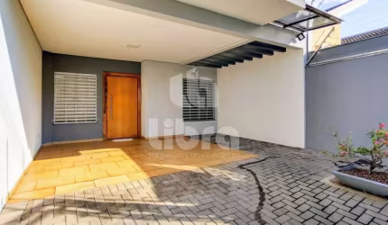 Sobrado à venda no Jardim Itália.