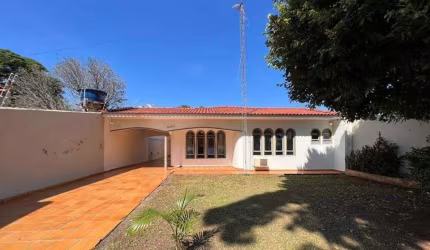 Casa a venda no bairro Vila Morangueira.