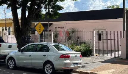 Casa comercial na Av. Brasil próximo ao Euro Garden em Maringá