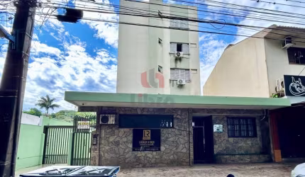 LOCAÇÃO - ED. ILHA PORCHAT - R$ 1.700,00
Apartamento, com 01 suíte + 02 dormitórios em Zona 05, Maringá