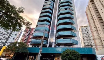 Apartamento a venda no condomínio Carlos Gomes no bairro Zona 01 Centro.