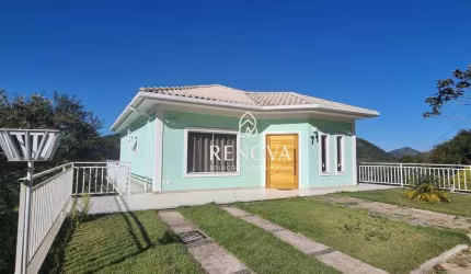Casa com 4 dormitórios à venda, 223 m² por R$ 1.400.000,00 - Albuquerque - Teresópolis/RJ