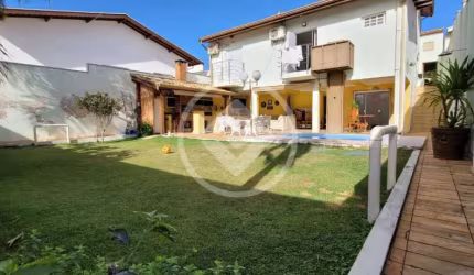 Casa à venda com 275m²- 04 quartos e 05 vagas codigo: 82463