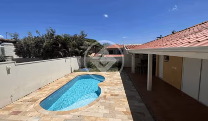 Casa em condomínio com linda área gourmet privativa e edícula codigo: 45799