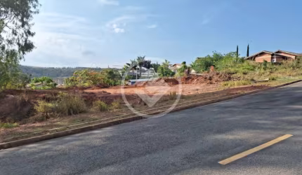 Terreno no Condomínio Jardim das Paineiras em Itatiba codigo: 105969