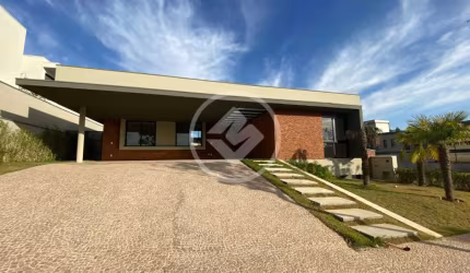 Casa de alto padrão no Condomínio Residencial Pedra Alta, com 450 m² de área privativa em um terreno de 1050 m2 codigo: 88783