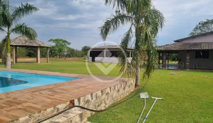 POUSADA E PESQUEIRO PANTANAL REGIÃO DE BARÃO DE MELGAÇO A BEIRA DO RIO CUIABÁ COM A BAIA DE CHACORORÉ NOS FUNDO codigo: 107130