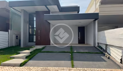 CASA NO FLORAIS DO PARQUE COM 3 QUARTOS SENDO 2 SUÍTES ÁREA CONSTRUÍDA DE 165,21m², COM 300m² de TERRENO, PORCELANATO 1,2m X 1,2M codigo: 95216