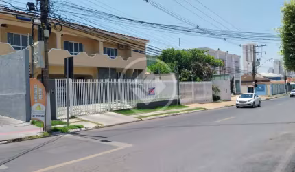 Aluga-se Sobrado com finalidade Comercial no Jardim das Américas - 445m² Construídos - ideal para clínicas e escritórios - Cuiabá (MT) - Aluguel: R$ 18.000,00 codigo: 68153