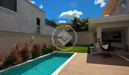 Sobrado com 4 quartos no florais dos lagos, quintal amplo, mini pomar, piscina com hidromassagem. codigo: 105820