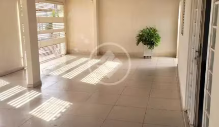 Casa com 3 quartos bairro parque cuiaba região do coxipó codigo: 106471