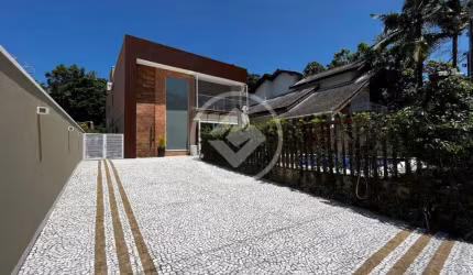 Casa com 6 Suítes no Módulo 21 da Riviera de São Lourenço codigo: 101559