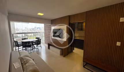 Apartamento à venda com 80 m2, de 2 dormitórios (1suite), sala ampla, 2 banheiros, área de serviço, e valzer completo. há 600 m da praia da Enseada, Guarujá/SP. codigo: 97164
