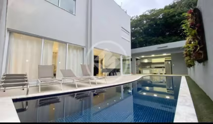 Casa 5 Suítes codigo: 108834