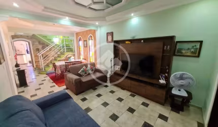 Sobrado à venda com 02 dormitórios, 120 m², em Vicente de Carvalho, Guarujá/SP. codigo: 101066