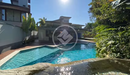 Casa com 5 suítes no Módulo 22 da Riviera de São Lourenço codigo: 102876