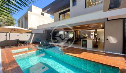 Casa com 5 Suítes no Módulo 11 da Riviera codigo: 92320