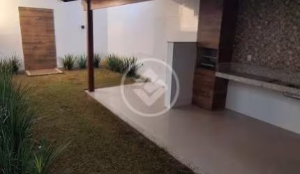 EXCELENTE CASA DE 3 QTOS E 3 VAGAS codigo: 111399