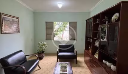 CASA COM 5 QTOS NO IGUAÇU codigo: 115657
