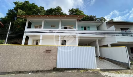 Casa a venda no bairro Nações. Valor: R$ 1.400.000,00 codigo: 78495