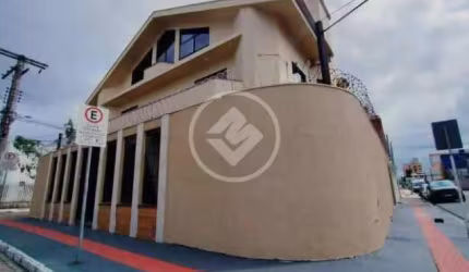 Belíssimo Sobrado em Balneário Camboriú codigo: 98859