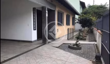 Rua 2700 Bairro: Centro R$:1.800.000,00 codigo: 64424