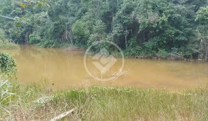 chácara a venda em Buenos Aires a 800 m do campo  de futebol , com lago no fundo do terreno , rua calçada. codigo: 96209
