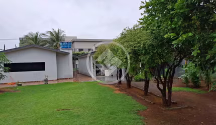 Vende-se Duas Casas em Amplo Terreno - Sorriso/MT codigo: 106121