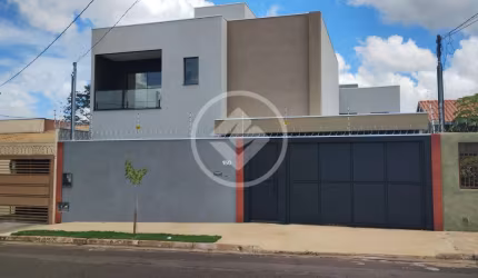 SOBRADO NOVO C/ 3 SUÍTES codigo: 105574