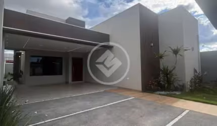 Casa com piscina e aera gourmet, 03 quartos sendo 01 com suíte máster e closet.  Bairro: Jardim  Monumento -  Campo Grande - MS codigo: 100534