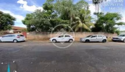 Terreno em Ótima Localização com 25m de Frente codigo: 77292