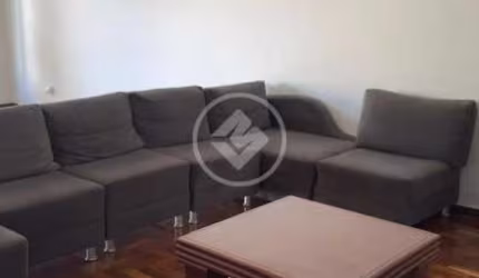 Excelente Oportunidade no centro da cidade - ideal para residência ou comércio. Linda casa ampla ,bem localizada no centro. codigo: 120882
