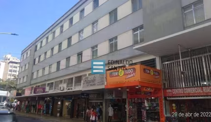 Apartamento Residencial à venda, Centro, Juiz de Fora - AP0097.