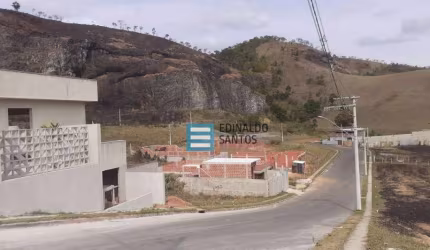 Terreno de 300 m² por R$ 150.000 - Jardim dos Alfineiros - Juiz de Fora/MG