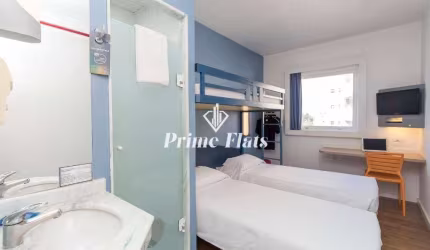Flat disponivel para venda no Hotel Íbis Budget Curitiba Centro, 14m, com 1 dormitório e 1 vaga de garagem