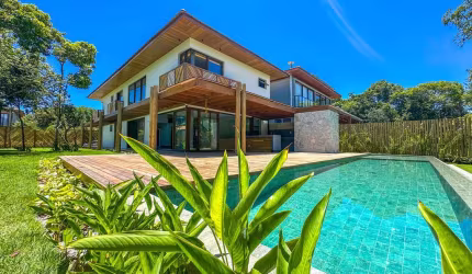 Casa à Venda 5 Suítes Condomínio Alto Padrão Praia do Forte
