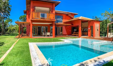 Casa à Venda em Praia do Forte Alto Padrão