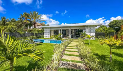 Casa à Venda em Itacimirim Térrea na Praia da Espera