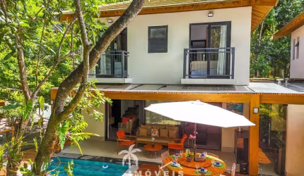 Casa à Venda em Praia do Forte Alto Padrão