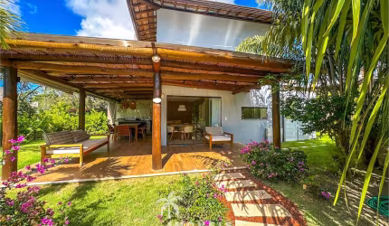 Casa à Venda em Condomínio em Praia do Forte 3/4