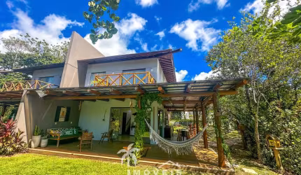 Casa à Venda em Praia do Forte 3/4 em Condomínio