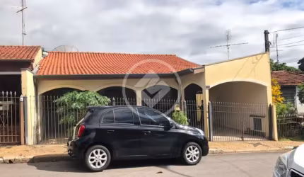 Casa a venda com três dormitórios em Valinhos codigo: 100253