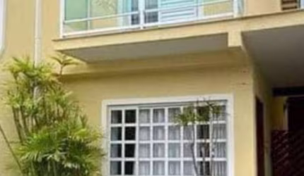 Sobrado com 2 dormitórios à venda, 77 m² por R$ 530.000 - Vila Caputera - Mogi das Cruzes/SP