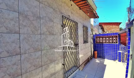 Casa Plana à venda de 2 quartos no Mucuripe