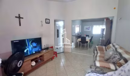 Casa plana, 3 quartos à venda na Cidade 2000