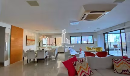 Apartamento com 4 suítes à venda no Meireles